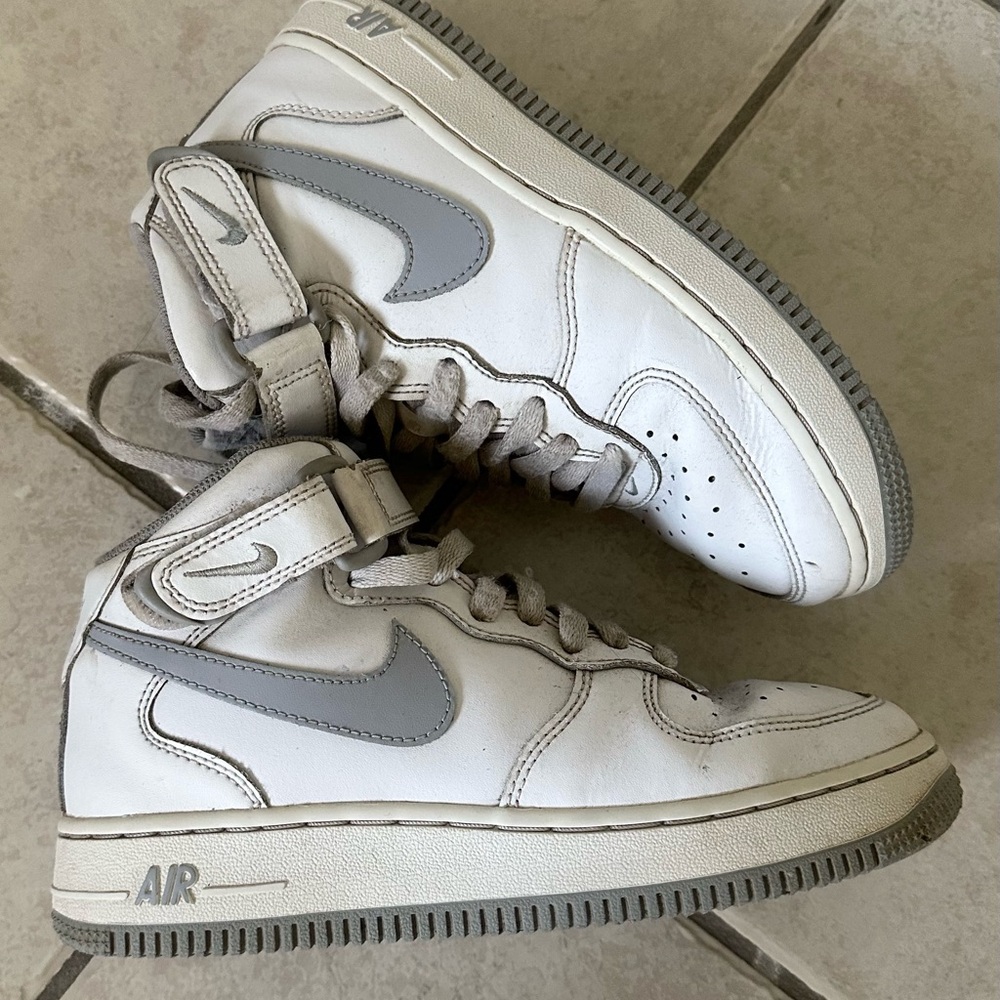 Boys Nike White and Gray Sneakers size 5